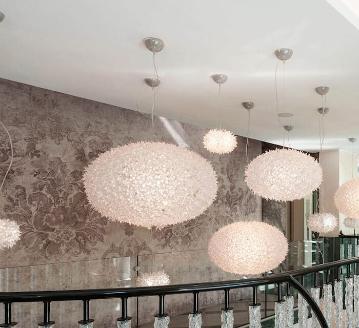 Alternative view of Bloom Hanging Big