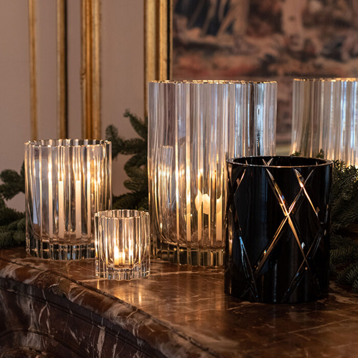 Alternative view of Hurricane Crystal Small