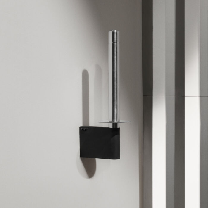 Alternative view of Vipp 4 Reserverullholder