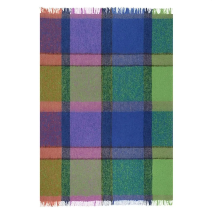 Alternative view of Varansi Fuchsia pledd