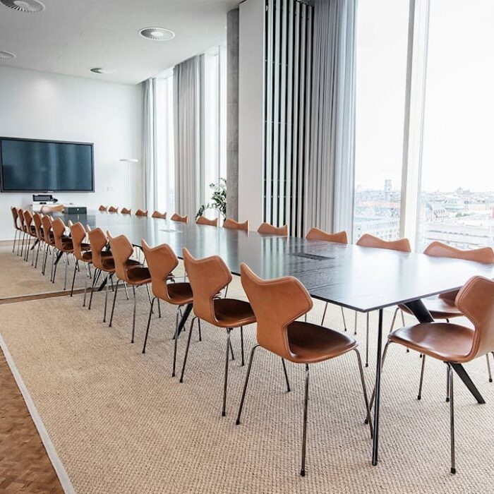 Alternative view of Grand Prix™ 3130 stol fullpolstret med krom ben