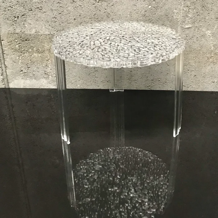 Alternative view of T-Table fra Kartell