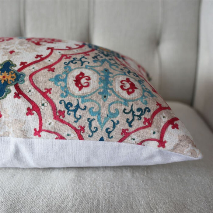 Alternative view of Valetta Peacock cushion 60x45 fra Designers Guild
