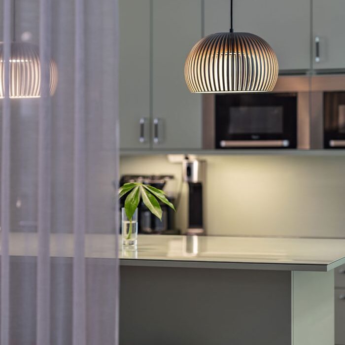 Alternative view of Atto 5000