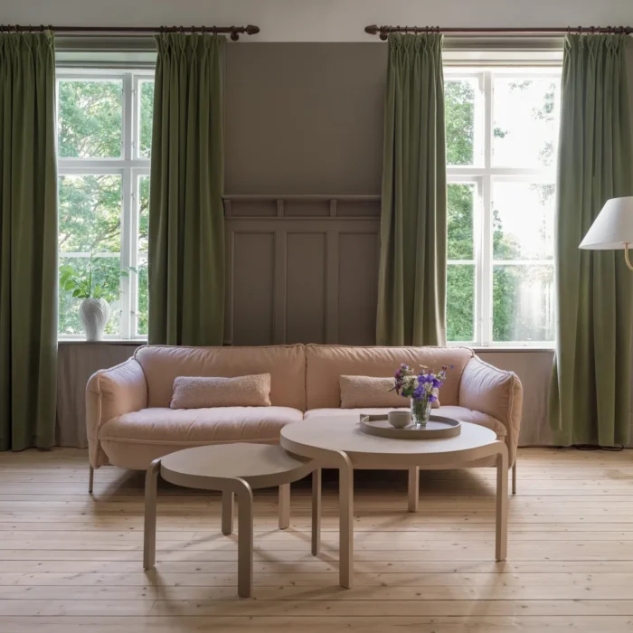 Alternative view of Spin lounge table Ø:55