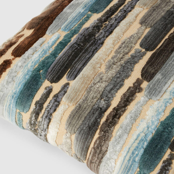 Alternative view of Cometa cushion, Col.138, 50x50