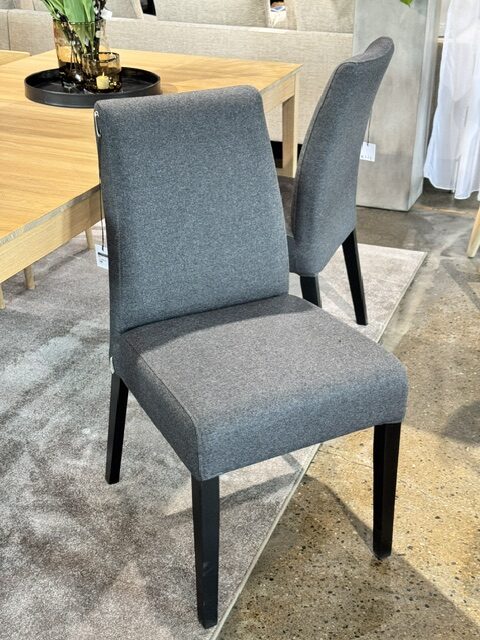 Malaga Spisestol Utstillingsmodell Sort wool