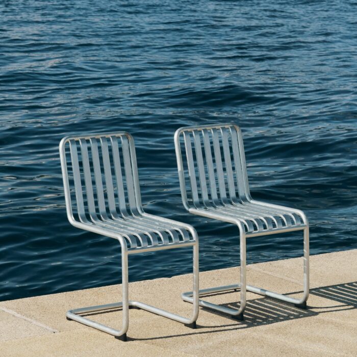 Alternative view of Palissade Cantilever chair